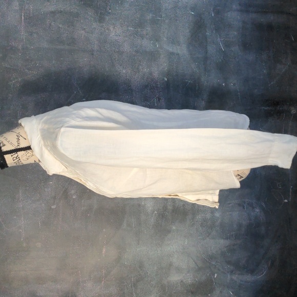 Victorian Style Linen Blouse - Picture 3 of 5